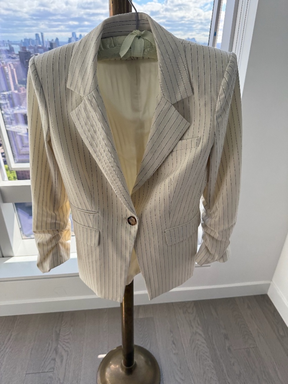 Veronica Beard Cream Pinstripe Suit Blazer 4 Pants 6 Matching Set